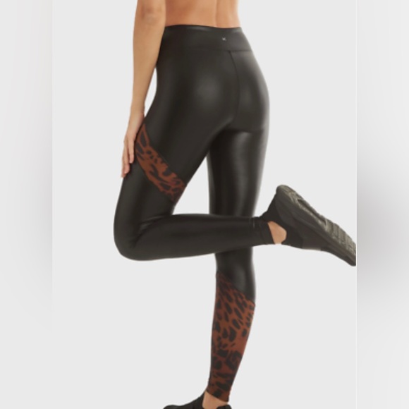 Koral | Trek High Rise Cheetara Print | Black - Picture 3 of 6